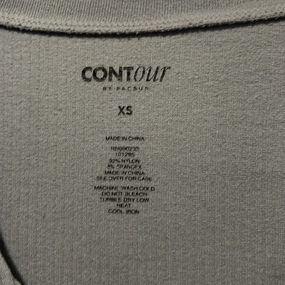 Tops - Picture 2 of 2
